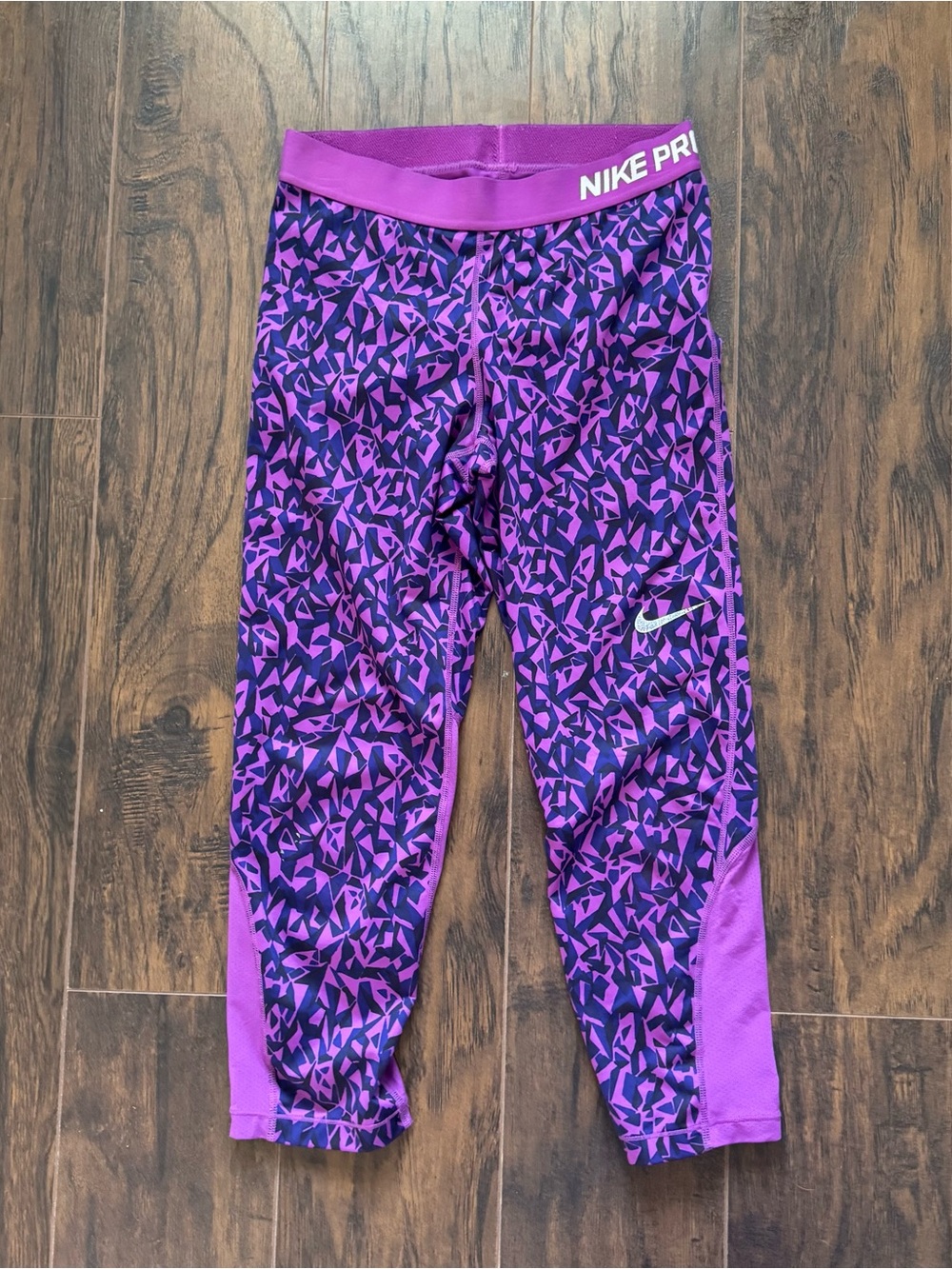 Nike Pro Medium Purple Geometric Print Cool Capri Facet Leggings